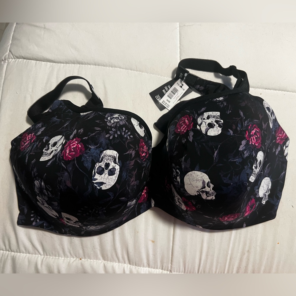 Torrid 44G brand new with tags